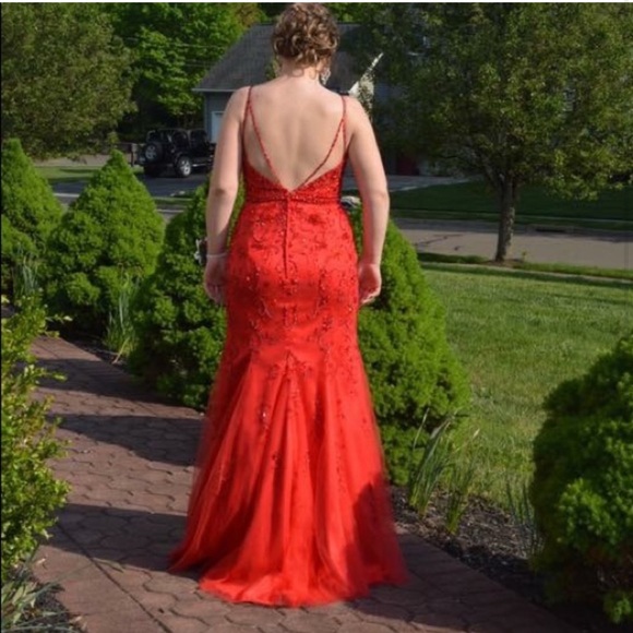 Prom dress - Picture 2 of 3